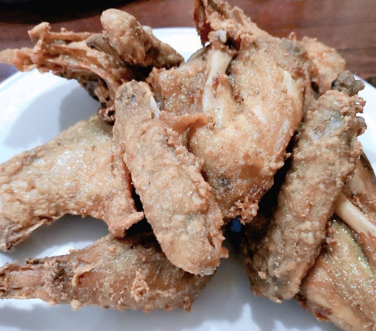 Ayam Goreng 21: Jantung Rasa di Hati Warga Maos